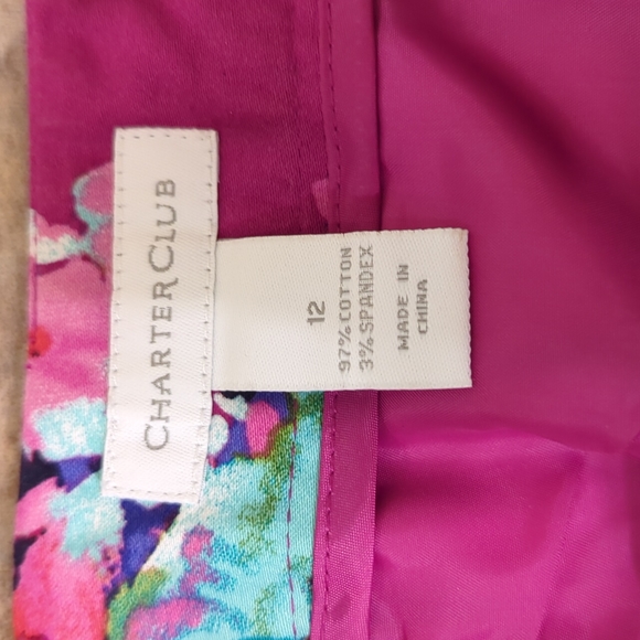 ⭐5/$25-floral pencil skirt - Picture 2 of 4